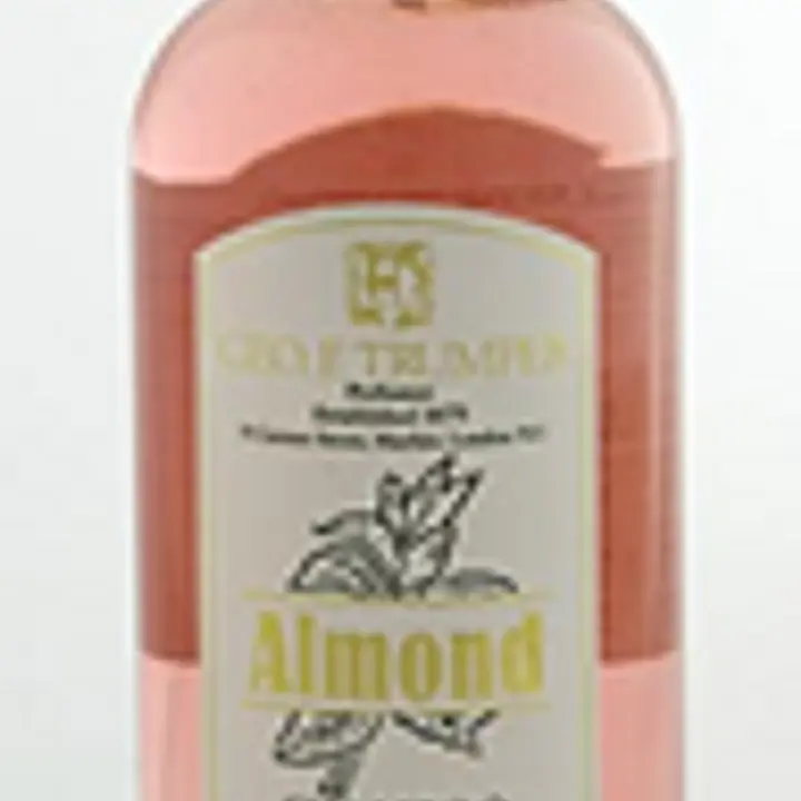 Geo F Trumper Almond Shampoo in Plastic Travel Bottle (200ml) - Master