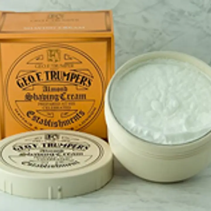Geo F Trumper Almond Soft Shaving Cream in Screw Thread Pot (200g) - Master