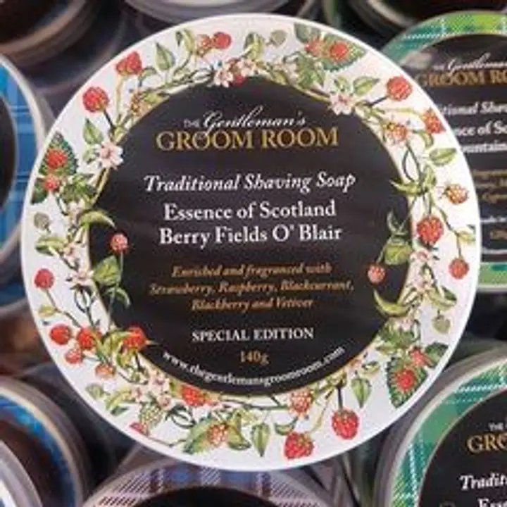 Essence of Scotland Berry Fields O' Blair Special Edition Shaving Soap 140g - Master