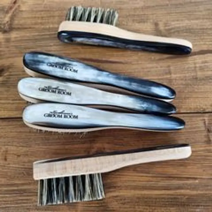 The Gentleman's Groom Room Beard Brush - Master