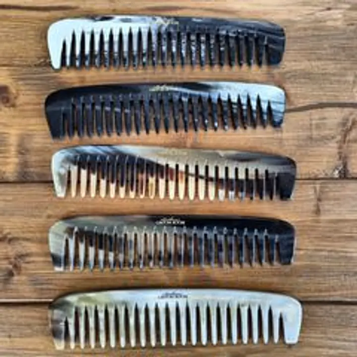 The Gentleman's Groom Room Natural Horn Wide Tooth Comb 7"