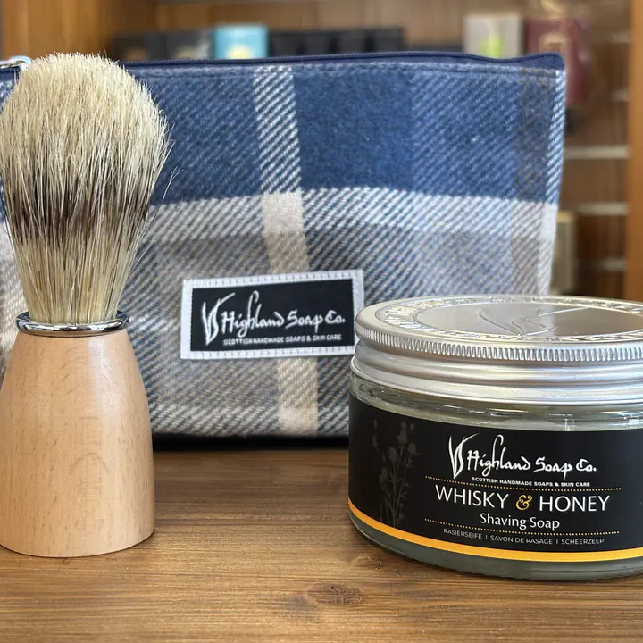 The Highland Soap Co. Whisky And Honey Shaving Gift Set