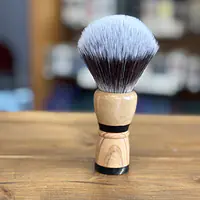 The Gentleman's Groom Room G7 Olive And Horn Shaving Brush - Master