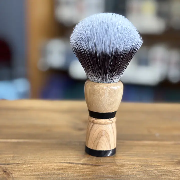 The Gentleman's Groom Room G7 Olive And Horn Shaving Brush - Master